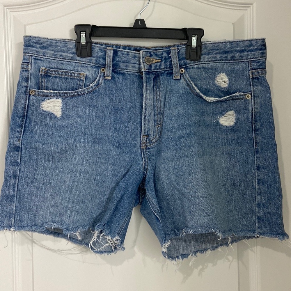 Lucky Brand Women’s Denim Jean Shorts 12/31 fringed with “holes” EUC